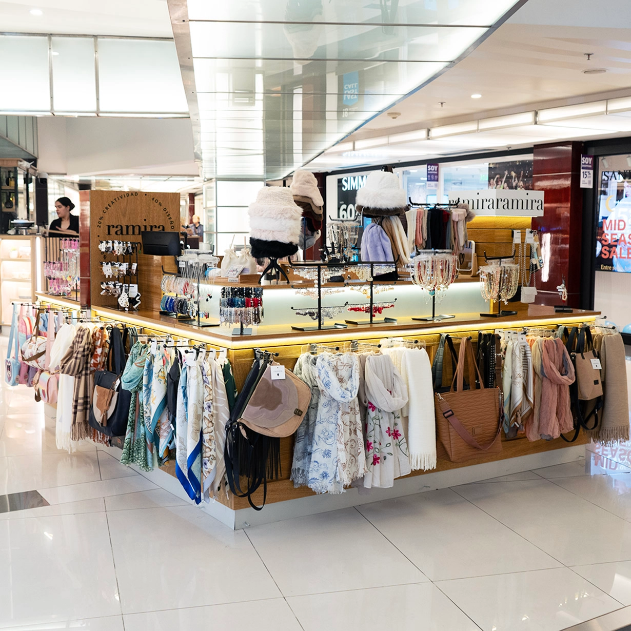 Centro comercialRecoleta Urban Mall marcas